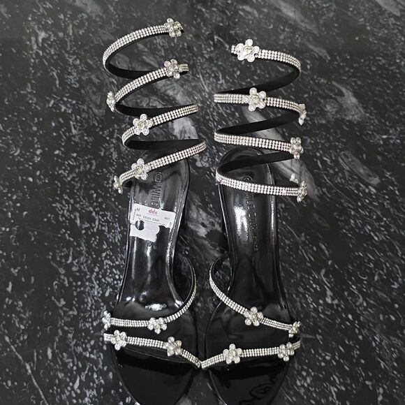 BRAND NEW WILD DIVA ELEGANT RHINESTONE STRAPPY BLOCK-HEEL SANDAL - Picture 2 of 16